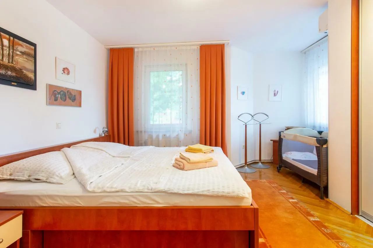 Relax & Enjoy Ljubljana Apartment